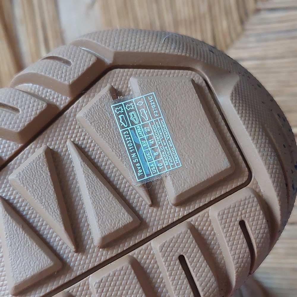 Teva Hurricane Shearling Sandals *FINAL PRICE* - Picture 3 of 11